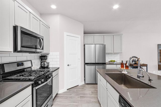 12382 New River Trail, Conroe, TX 77384