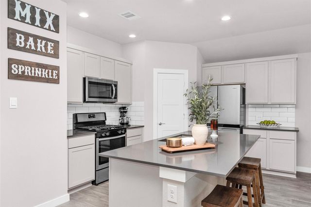 12382 New River Trail, Conroe, TX 77384