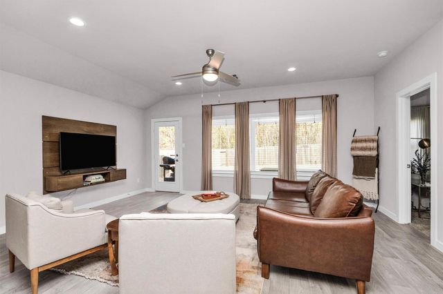 12382 New River Trail, Conroe, TX 77384