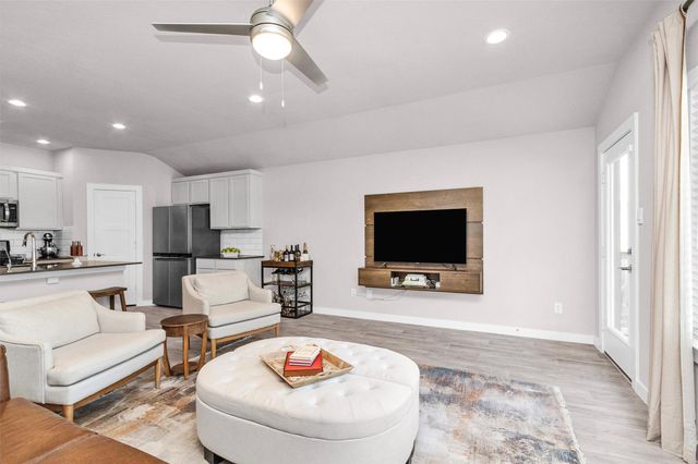 12382 New River Trail, Conroe, TX 77384