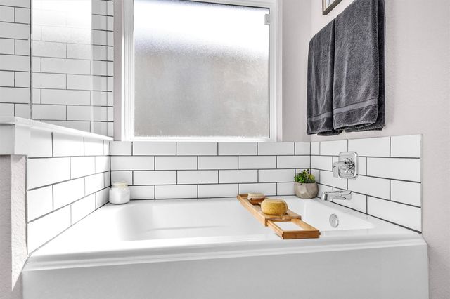 12382 New River Trail, Conroe, TX 77384