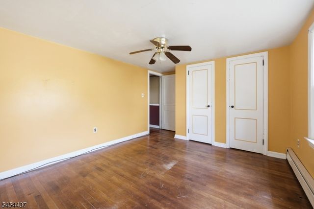 15 Roosevelt Ave, Washington Twp., NJ 07865