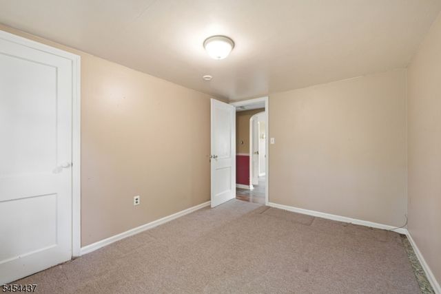 15 Roosevelt Ave, Washington Twp., NJ 07865