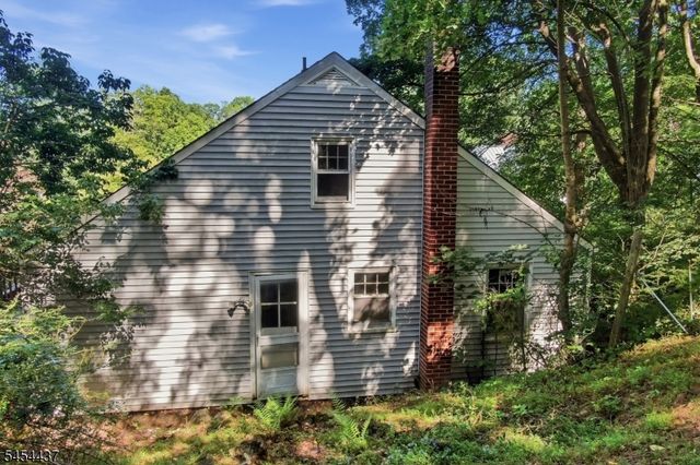 15 Roosevelt Ave, Washington Twp., NJ 07865