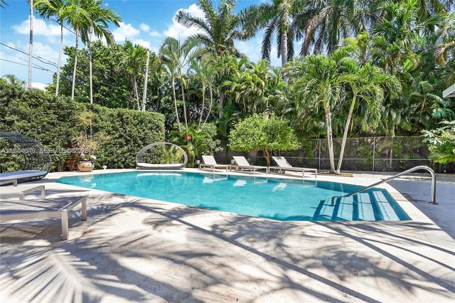 5910 N Bayshore Dr, Miami, FL 33137