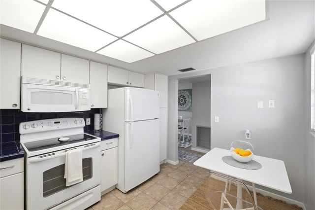 5108 BRITTANY DRIVE S 506, St Petersburg, FL 33715