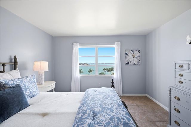 5108 BRITTANY DRIVE S 506, St Petersburg, FL 33715