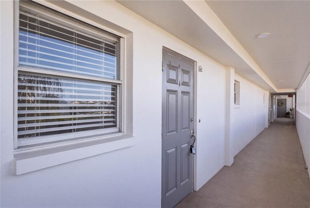 5108 BRITTANY DRIVE S 506, St Petersburg, FL 33715