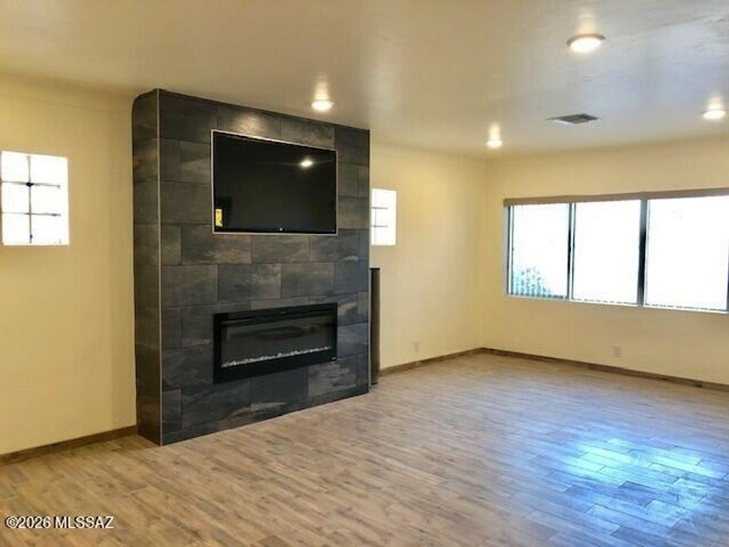 3808 E 5th Street, Tucson, AZ 85716