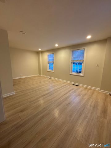 456 Main Street, Southington, CT 06489