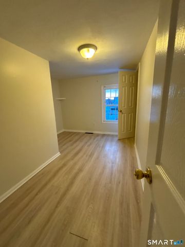 456 Main Street, Southington, CT 06489