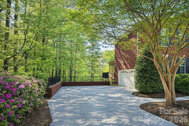 9220 Holly Hill Farm Road, Charlotte, NC 28277