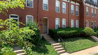 2320 Rutger Street E, St Louis, MO 63104