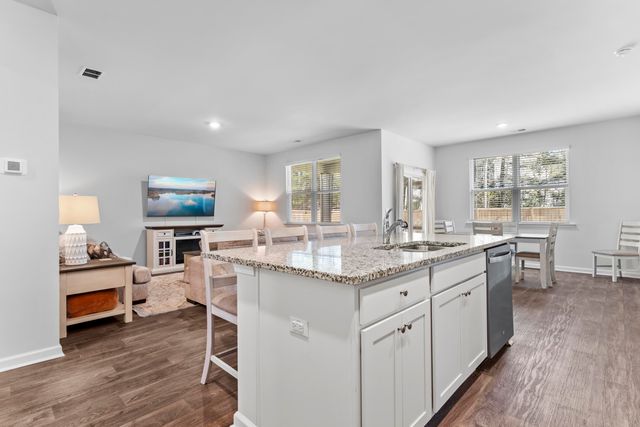 149 Lagoona Drive, Summerville, SC 29483