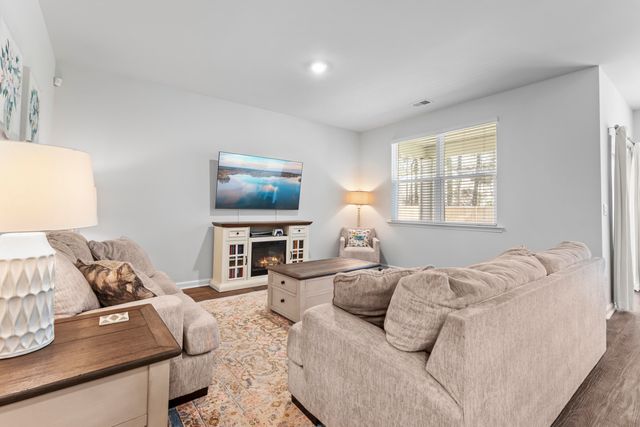 149 Lagoona Drive, Summerville, SC 29483