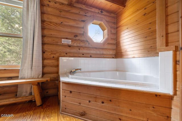 3319 Covered Bridge Way, Sevierville, TN 37862