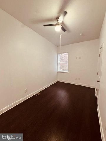 2916 W THOMPSON ST, Philadelphia, PA 19121