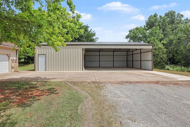 7021 NW 222nd Street, Edmond, OK 73025