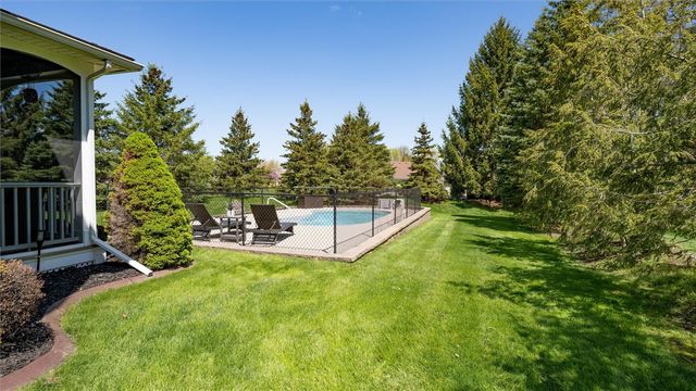 164 English Station Road, Greece, NY 14616