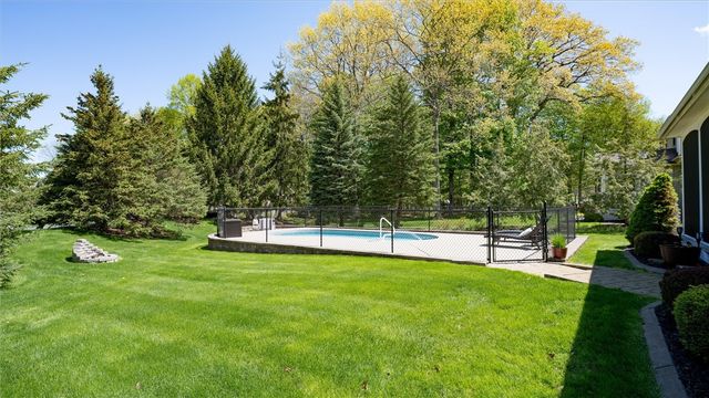 164 English Station Road, Greece, NY 14616