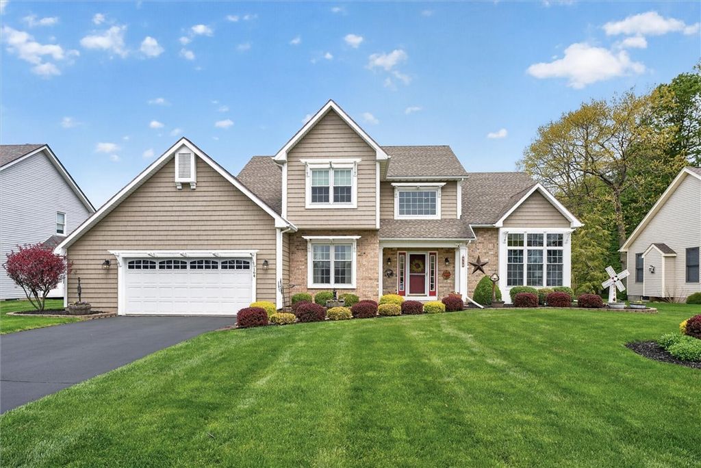 164 English Station Road, Greece, NY 14616