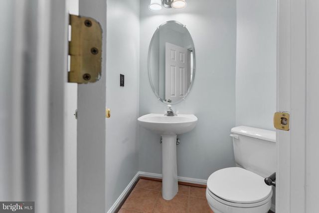 2204 COMMISSARY CIR, Odenton, MD 21113