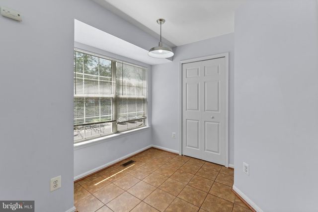 2204 COMMISSARY CIR, Odenton, MD 21113