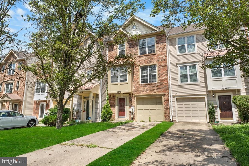 2204 COMMISSARY CIR, Odenton, MD 21113