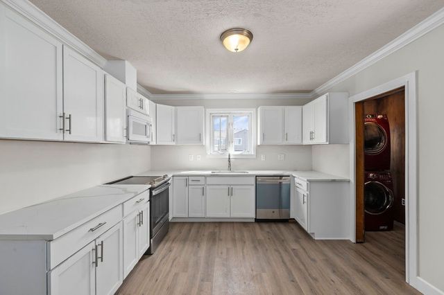 826 4th Ave, Beaver Falls, PA 15010