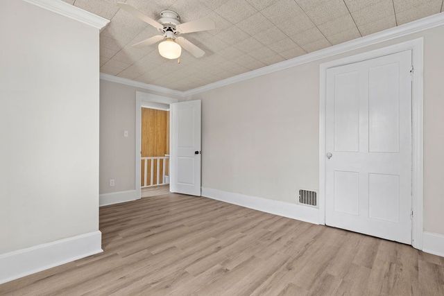 826 4th Ave, Beaver Falls, PA 15010