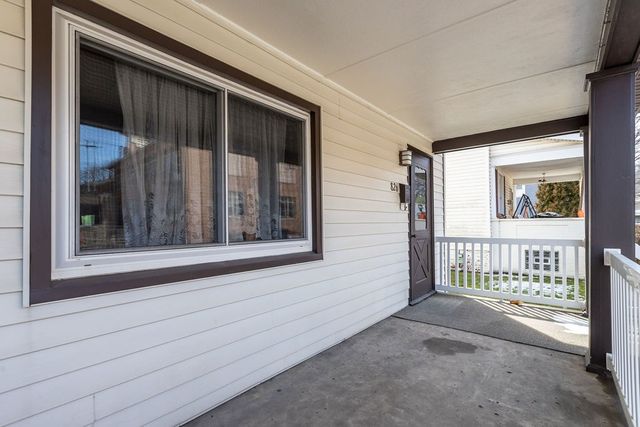 826 4th Ave, Beaver Falls, PA 15010