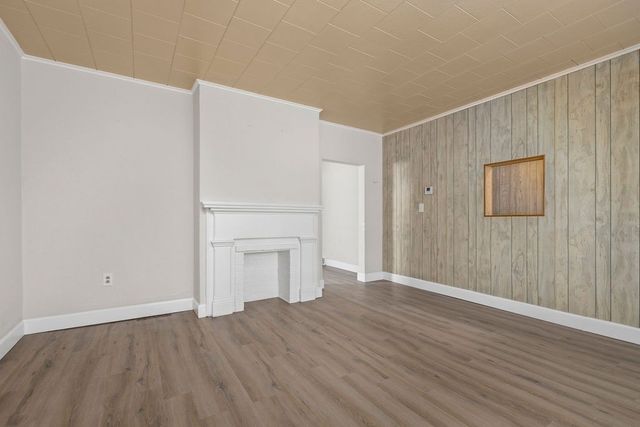 826 4th Ave, Beaver Falls, PA 15010