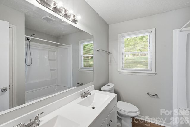 202 Cooke Circle, Kings Mountain, NC 28086