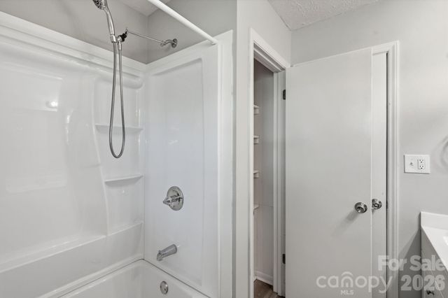 202 Cooke Circle, Kings Mountain, NC 28086