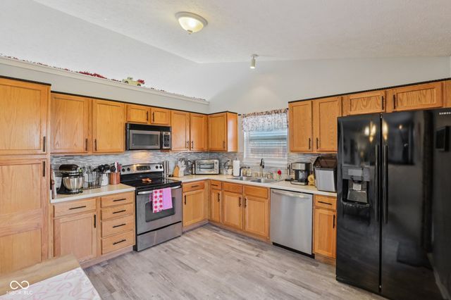 1508 Round Lake Court, Lebanon, IN 46052