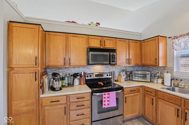 1508 Round Lake Court, Lebanon, IN 46052