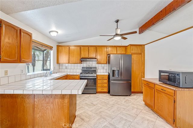 4883 Newport Lane, Riverside, CA 92504