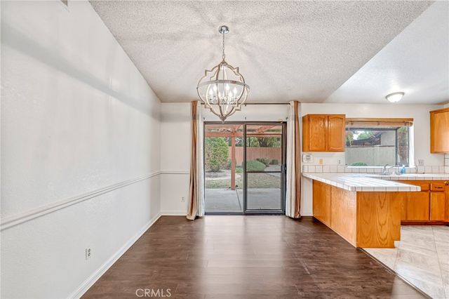 4883 Newport Lane, Riverside, CA 92504