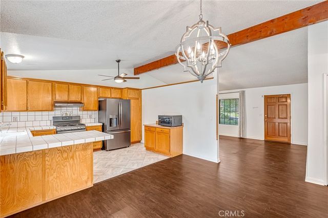 4883 Newport Lane, Riverside, CA 92504