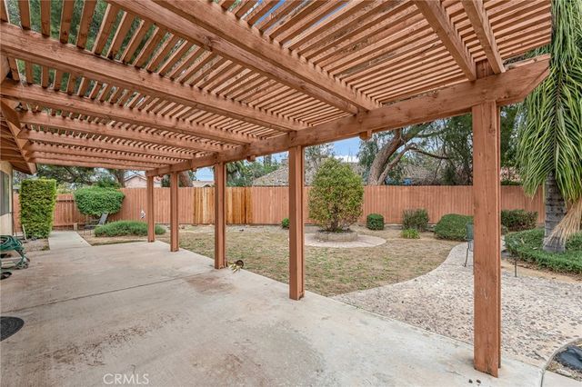 4883 Newport Lane, Riverside, CA 92504