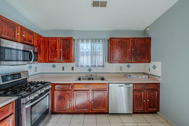 7620 April Flower Place SW, Albuquerque, NM 87121