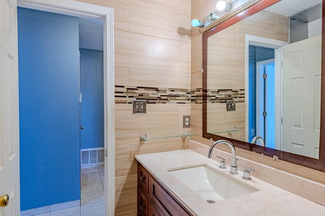 7620 April Flower Place SW, Albuquerque, NM 87121