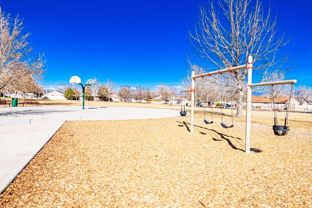 7620 April Flower Place SW, Albuquerque, NM 87121