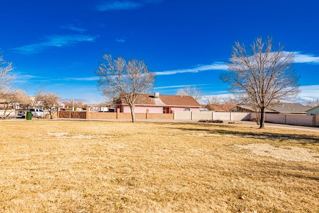 7620 April Flower Place SW, Albuquerque, NM 87121