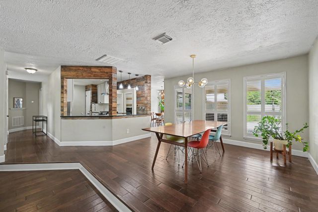2314 Chestnut Oak Place, The Woodlands, TX 77380