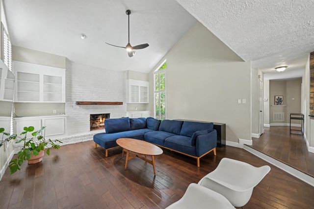 2314 Chestnut Oak Place, The Woodlands, TX 77380