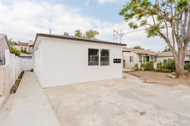 18310 Gresham Street, Northridge, CA 91325
