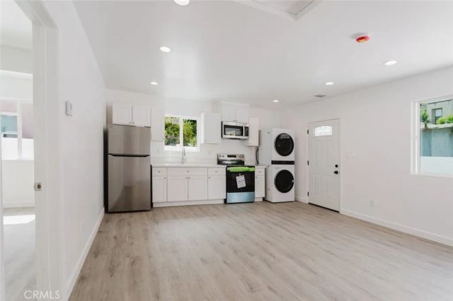 18310 Gresham Street, Northridge, CA 91325