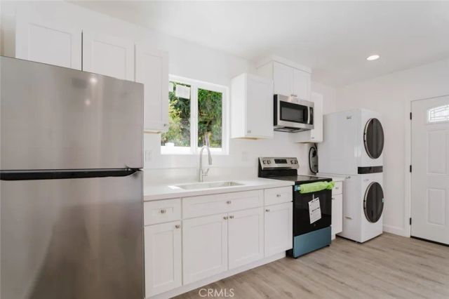 18310 Gresham Street, Northridge, CA 91325