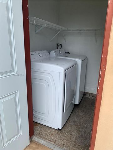 5616 Arthur St North, Hollywood, FL 33021